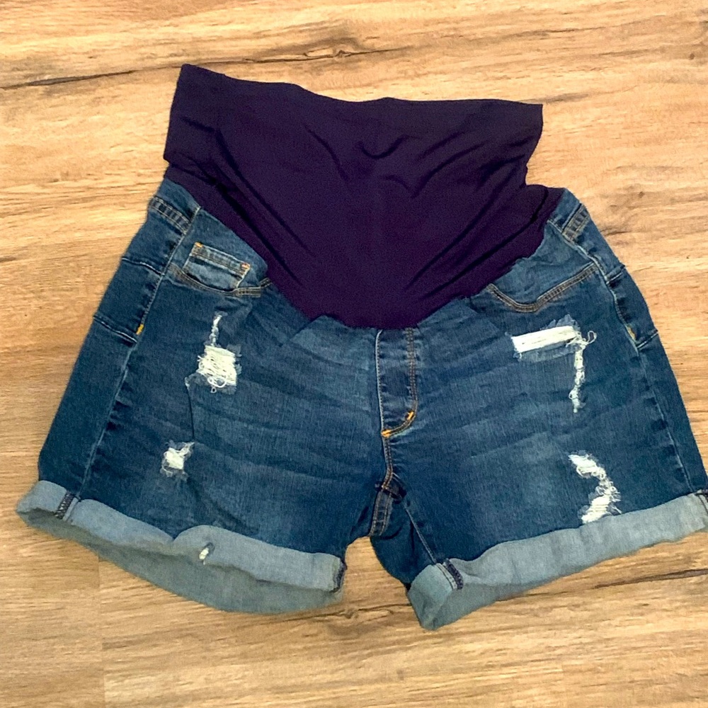 S.O.N.G. Maternity distressed blue jean shorts size XL